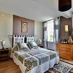 Chateau Du Vergnet Bed & Breakfast *