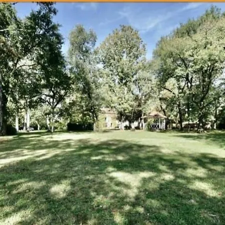 Couette-café Chateau Du Vergnet Fiac