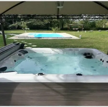 לינה וארוחת בוקר Chateau Du Vergnet Fiac