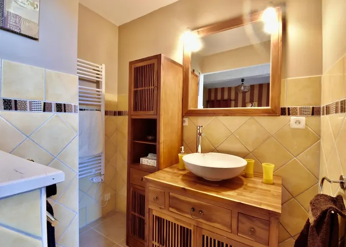 Chateau Du Vergnet Bed & Breakfast *